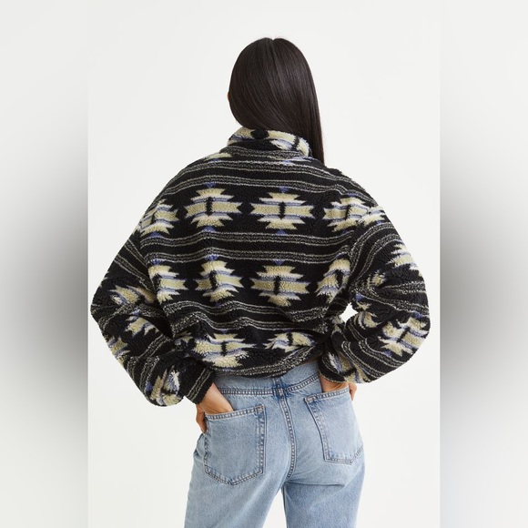H&M nwt vintage patterned pullover - Picture 3 of 7